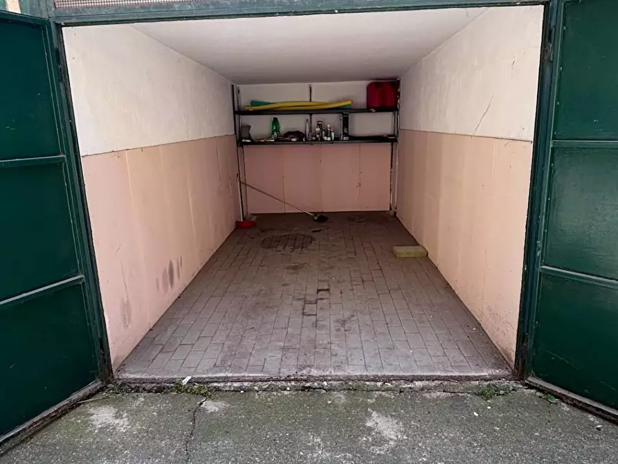 Immagine 43 di Appartamento in vendita  in via Delfico a Milano
