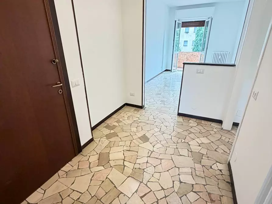 Immagine 6 di Appartamento in affitto  in via Colletta a Milano