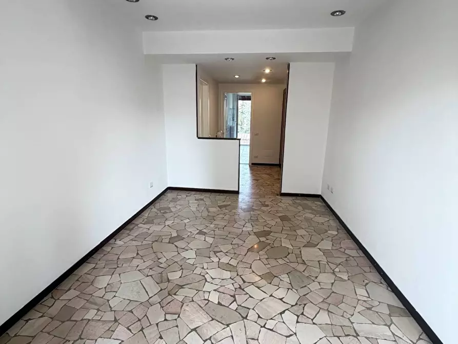 Immagine 11 di Appartamento in affitto  in via Colletta a Milano