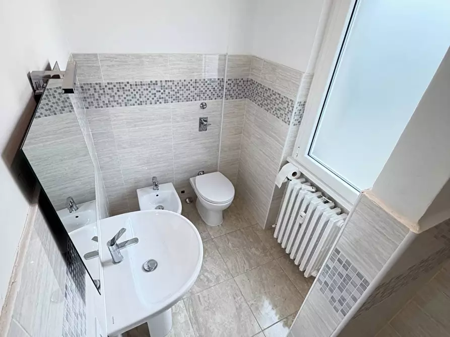 Immagine 20 di Appartamento in affitto  in via Colletta a Milano