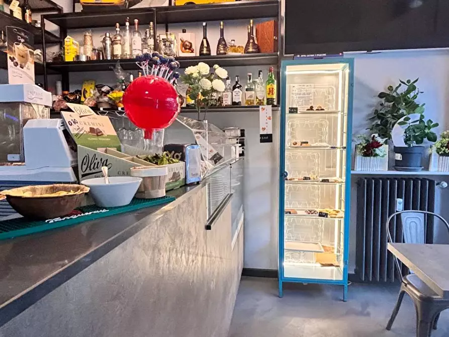 Immagine 13 di Attività commerciale in vendita  in piazza diocleziano a Milano