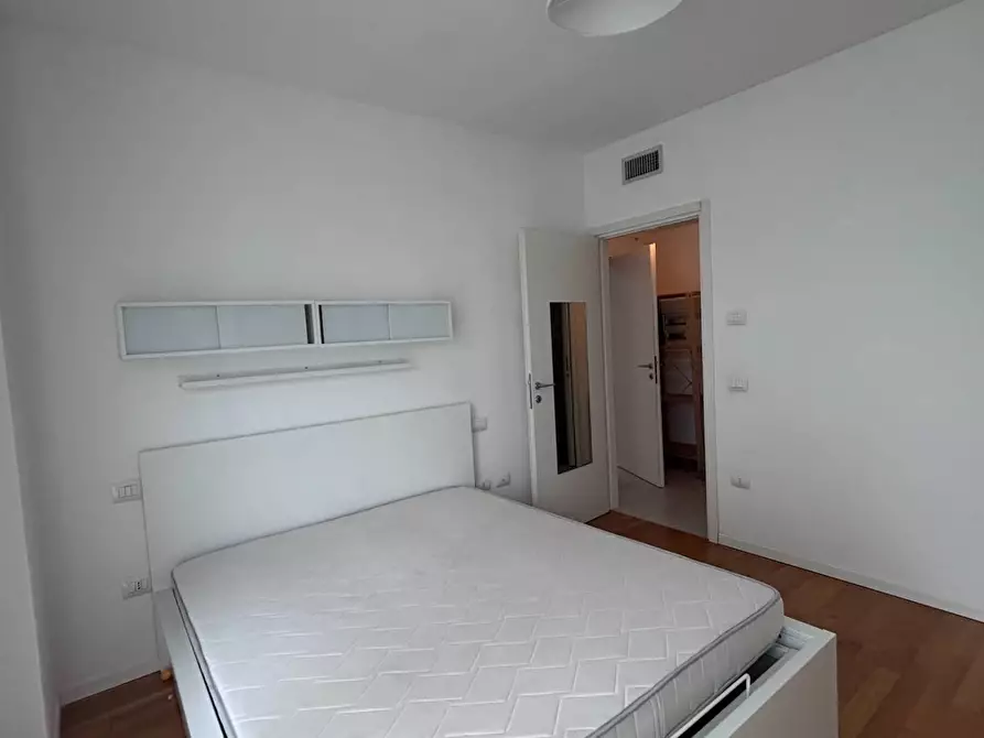 Immagine 8 di Appartamento in affitto  in via Gluck a Milano