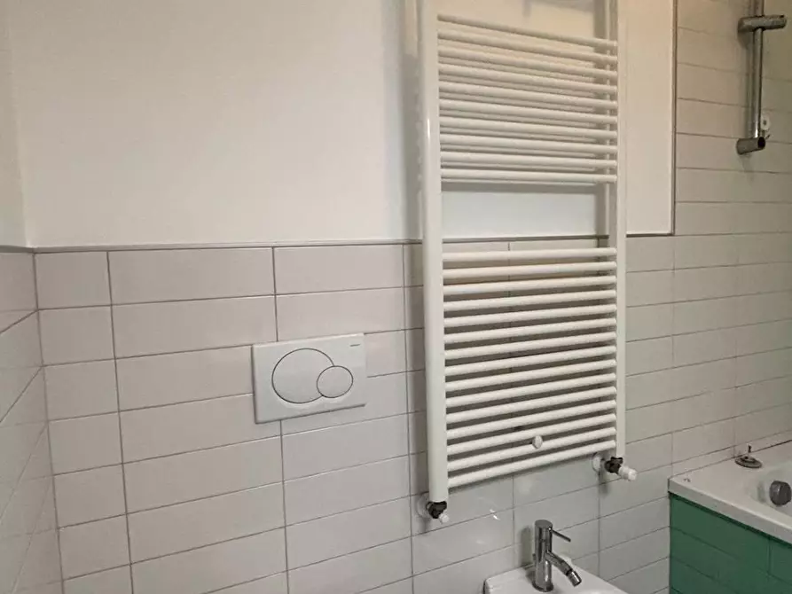 Immagine 12 di Appartamento in affitto  in via Gluck a Milano