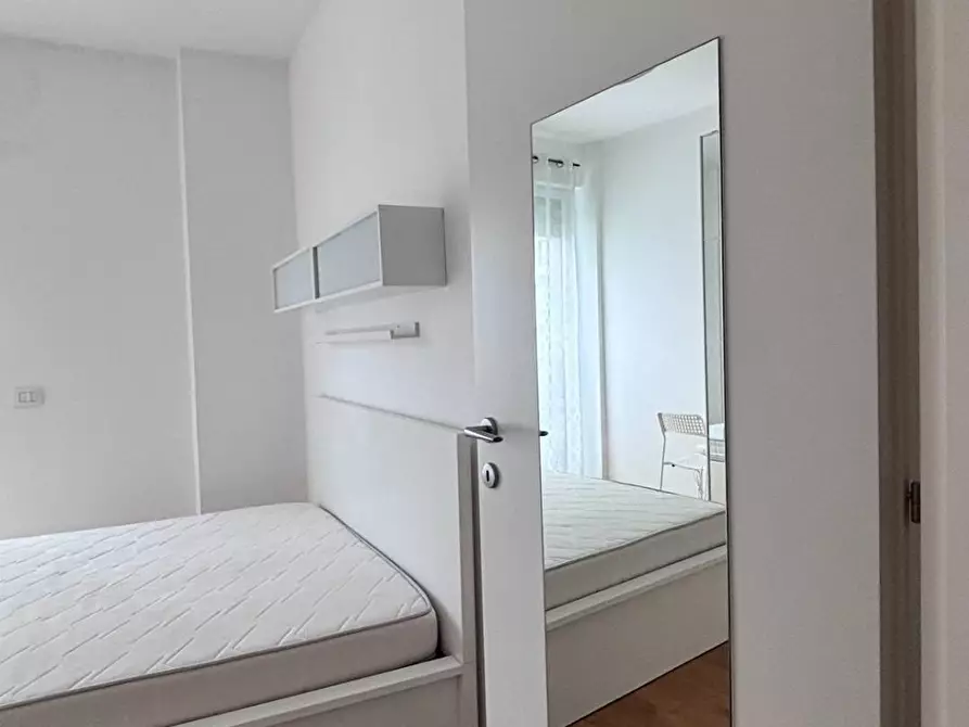 Immagine 15 di Appartamento in affitto  in via Gluck a Milano