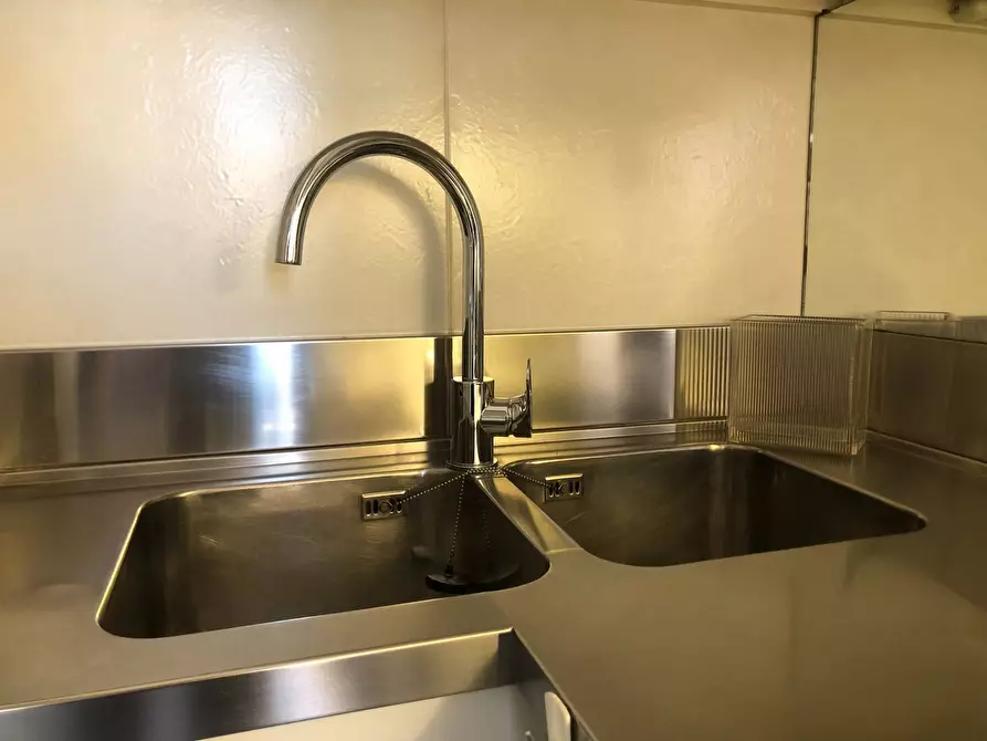 Immagine 29 di Appartamento in vendita  in via Castelfidardo a Milano