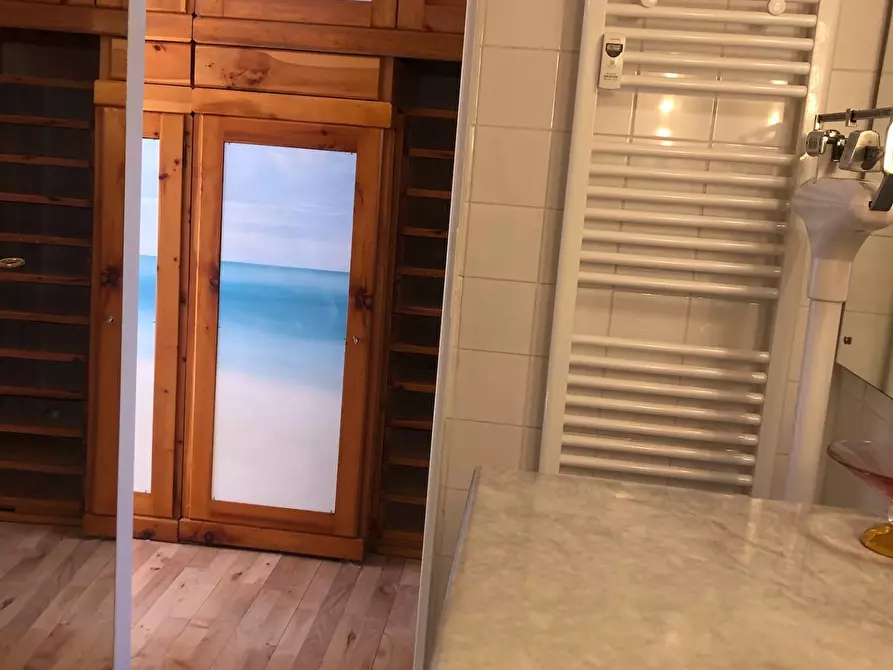 Immagine 36 di Appartamento in vendita  in via Castelfidardo a Milano