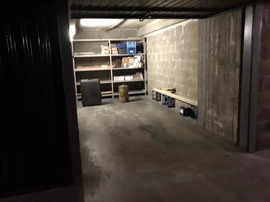 Immagine 43 di Appartamento in vendita  in via Castelfidardo a Milano