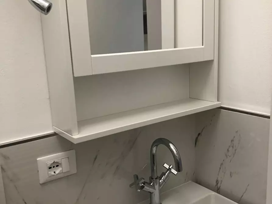 Immagine 14 di Appartamento in affitto  in via Cirillo 12 a Milano