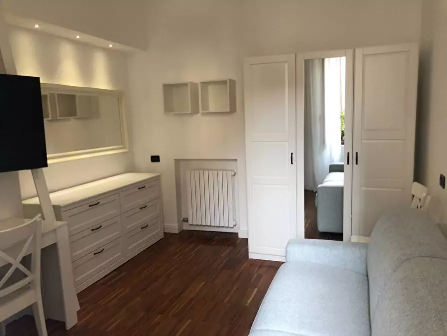 Immagine 33 di Appartamento in affitto  in via Cirillo 12 a Milano