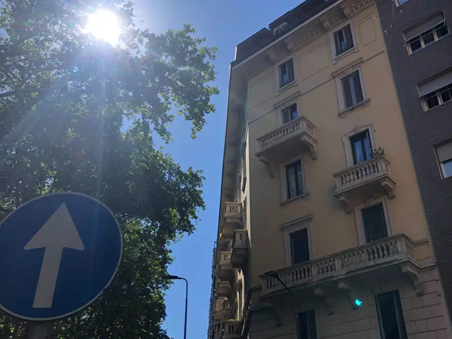 Immagine 7 di Box auto in affitto  in via Cenisio 46 a Milano