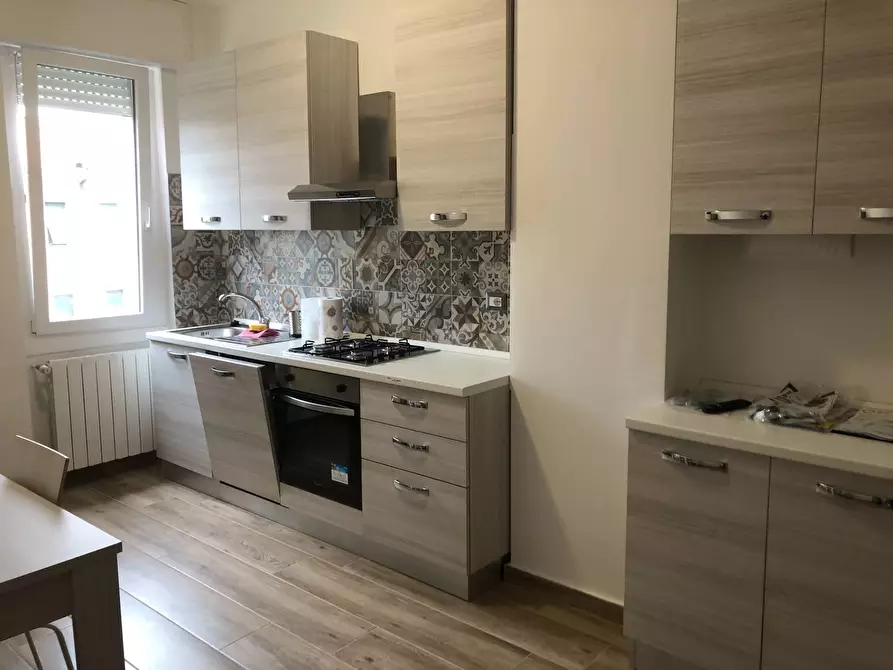 Immagine 2 di Appartamento in affitto  in via Lorenteggio 209 a Milano