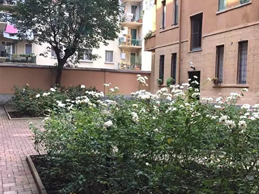 Immagine 2 di Appartamento in affitto  in via Faravelli 6 a Milano