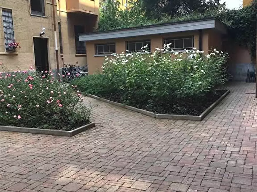 Immagine 6 di Appartamento in affitto  in via Faravelli 6 a Milano