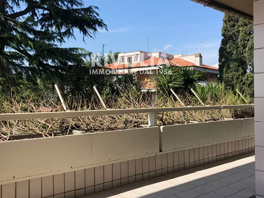 Immagine 9 di Appartamento in affitto  in Via Cassia a Roma