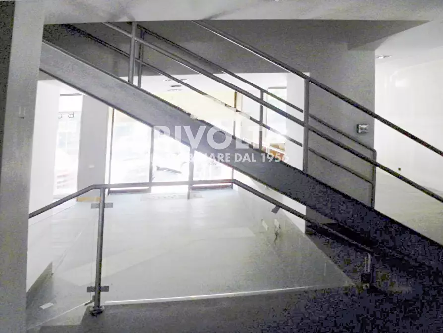 Immagine 2 di Locale commerciale in affitto  in Piazza Barberini a Roma
