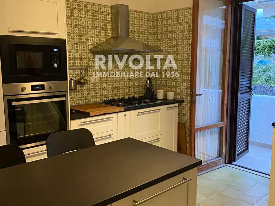 Immagine 26 di Villa in affitto  in via Armando diaz a Santa Marinella