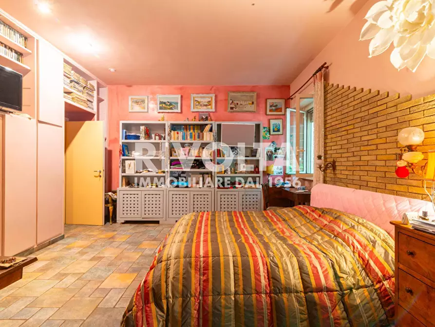 Immagine 39 di Appartamento in vendita  in Via Moena a Roma