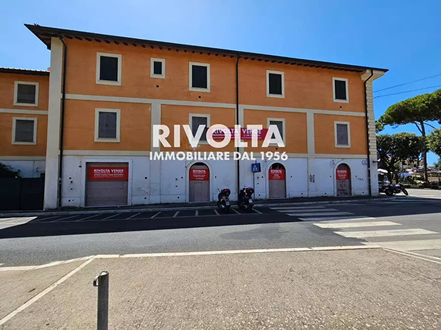 Immagine 5 di Casa indipendente in vendita  in piazza Mario Cortesini a Orbetello