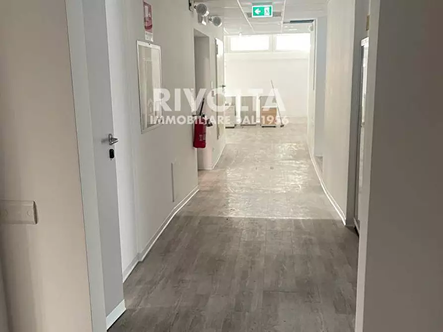 Immagine 4 di Ufficio in affitto  in via domenico romagnosi a Roma