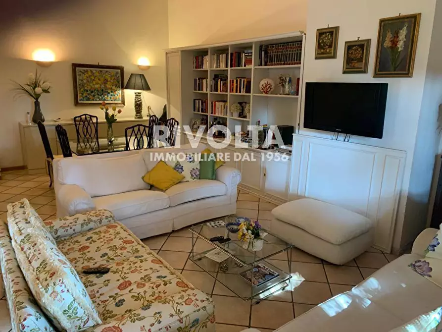 Immagine 5 di Villa in vendita  in viale dei Tarquiniensi a Tarquinia