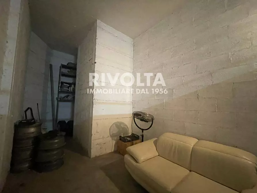 Immagine 37 di Box auto in vendita  in Via Degli Aldobrandeschi a Roma