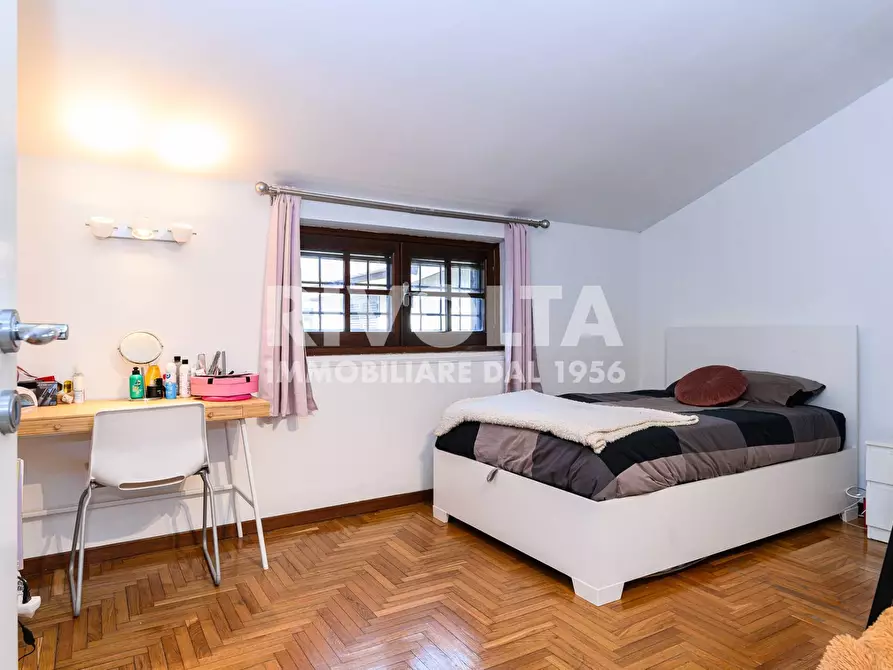 Immagine 42 di Attico in vendita  in Via Callimaco a Roma