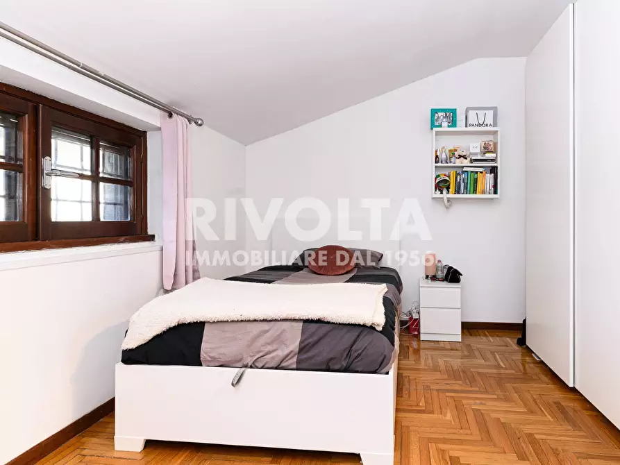 Immagine 43 di Attico in vendita  in Via Callimaco a Roma