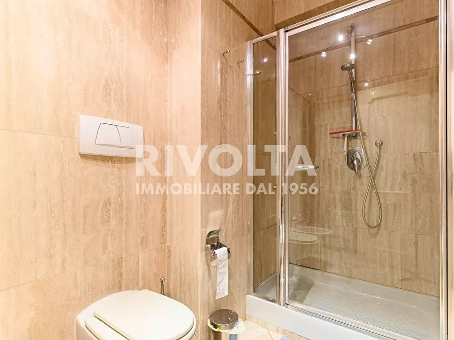 Immagine 47 di Attico in vendita  in Via Callimaco a Roma