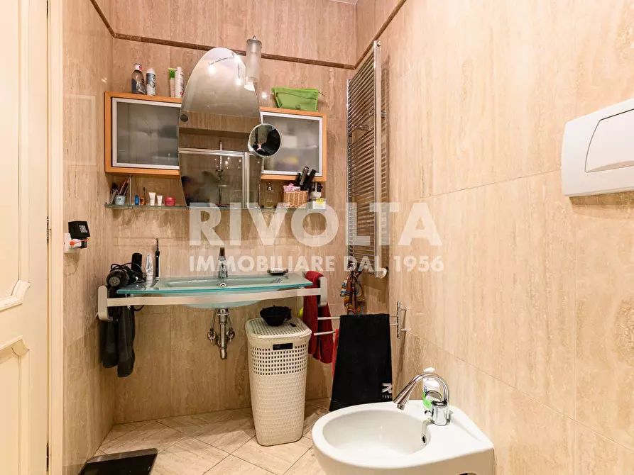 Immagine 48 di Attico in vendita  in Via Callimaco a Roma