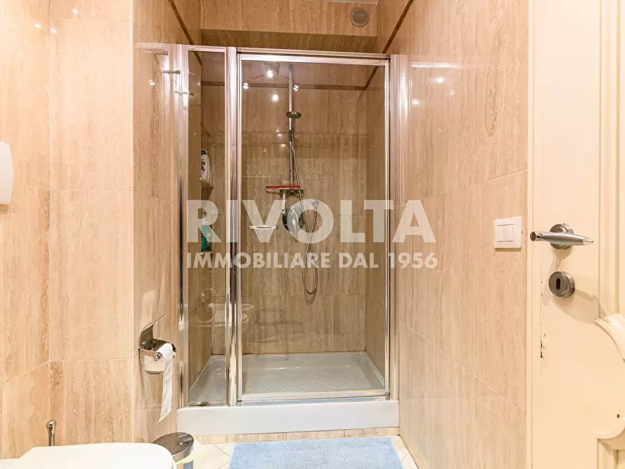 Immagine 49 di Attico in vendita  in Via Callimaco a Roma