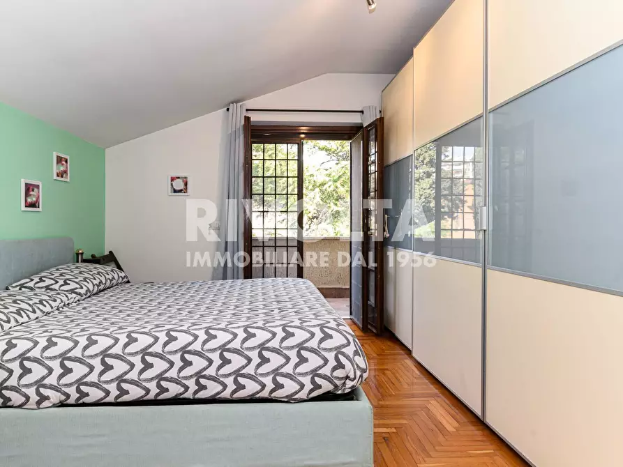 Immagine 51 di Attico in vendita  in Via Callimaco a Roma