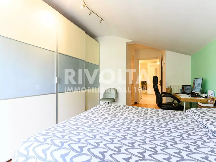 Immagine 53 di Attico in vendita  in Via Callimaco a Roma