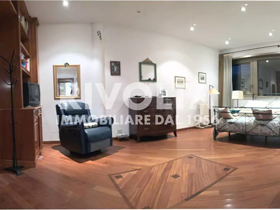 Immagine 19 di Casa indipendente in vendita  in Via Aurelia a Roma