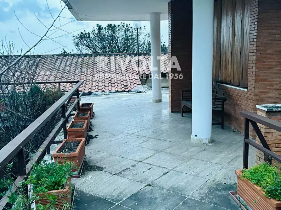 Immagine 3 di Casa indipendente in vendita  in Via Aurelia a Roma