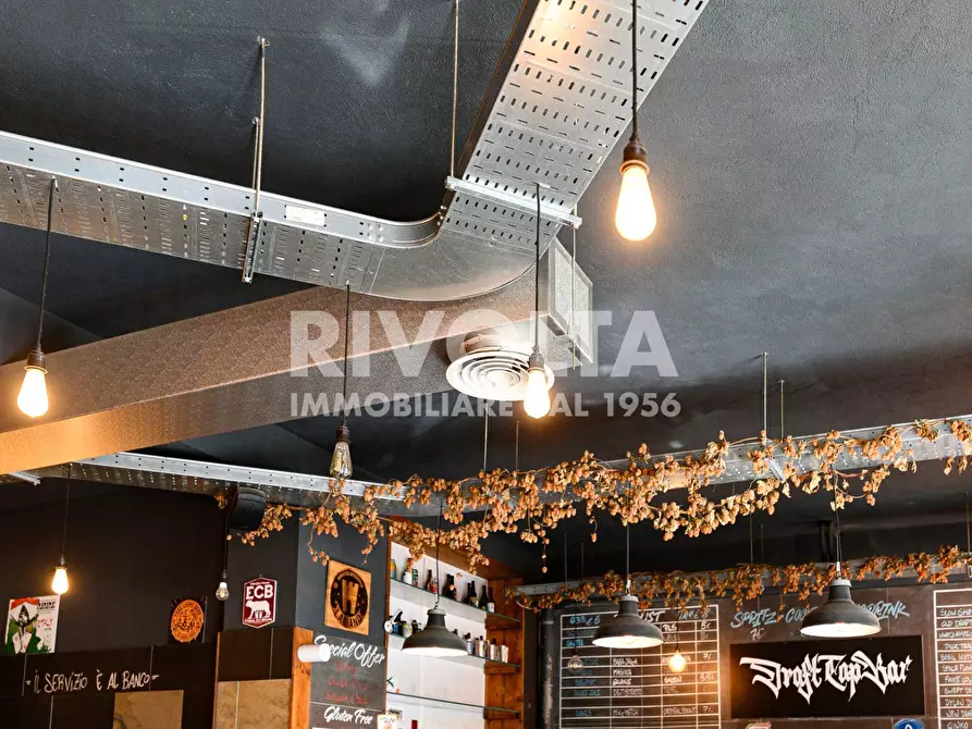 Immagine 24 di Attività commerciale in vendita  in viale ippocrate a Roma