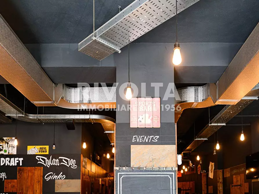 Immagine 25 di Attività commerciale in vendita  in viale ippocrate a Roma