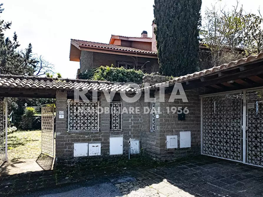 Immagine 12 di Villa in vendita  in via Prati del Ponte a Manziana