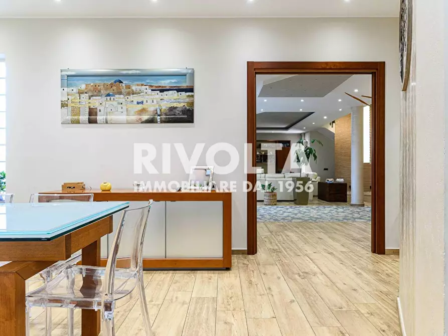 Immagine 38 di Villa in vendita  in via Contessa Entellina a Roma