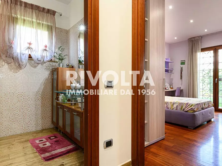 Immagine 43 di Villa in vendita  in via Contessa Entellina a Roma