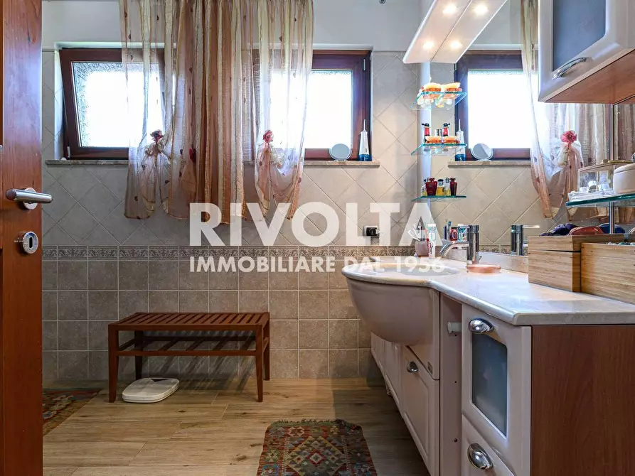 Immagine 60 di Villa in vendita  in via Contessa Entellina a Roma
