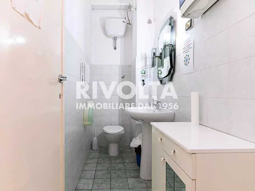 Immagine 11 di Ufficio in vendita  in Via Pietro Antonio Micheli a Roma