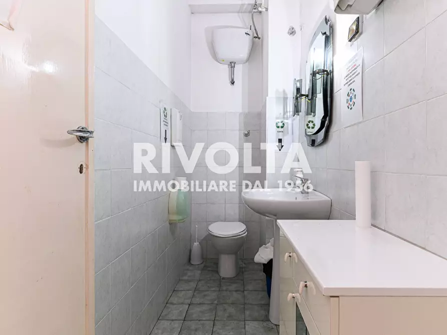 Immagine 12 di Ufficio in vendita  in Via Pietro Antonio Micheli a Roma