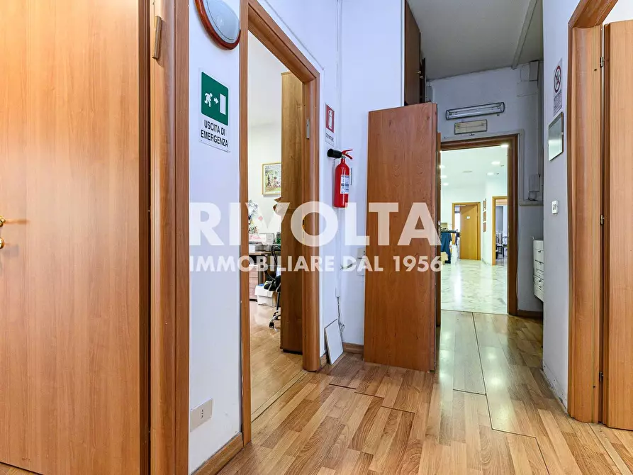 Immagine 31 di Ufficio in vendita  in Via Pietro Antonio Micheli a Roma