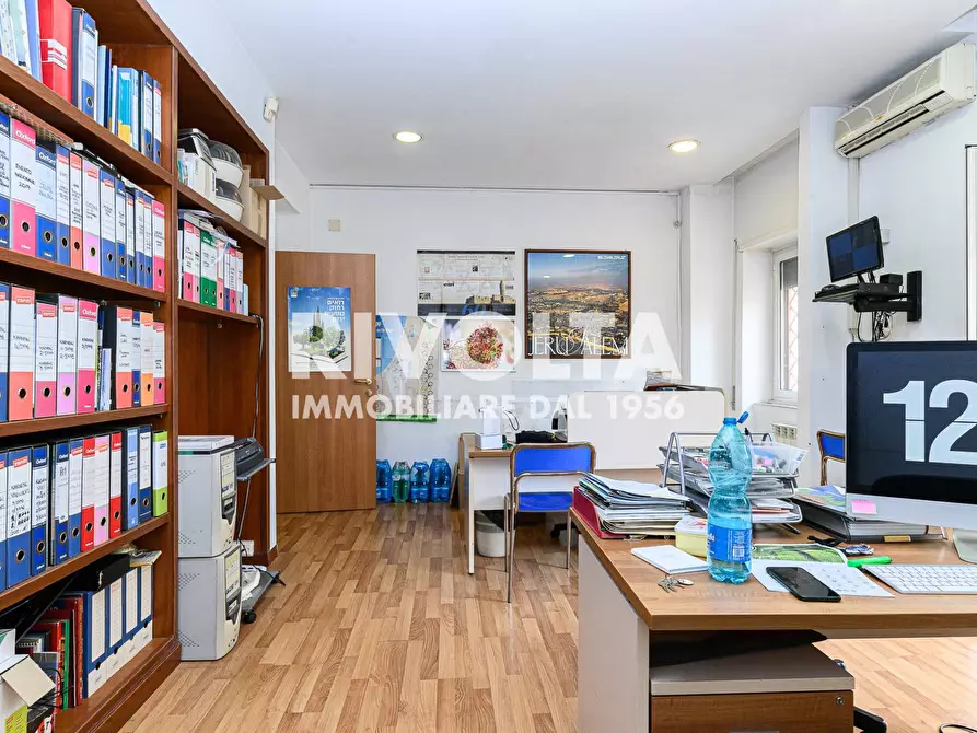Immagine 34 di Ufficio in vendita  in Via Pietro Antonio Micheli a Roma