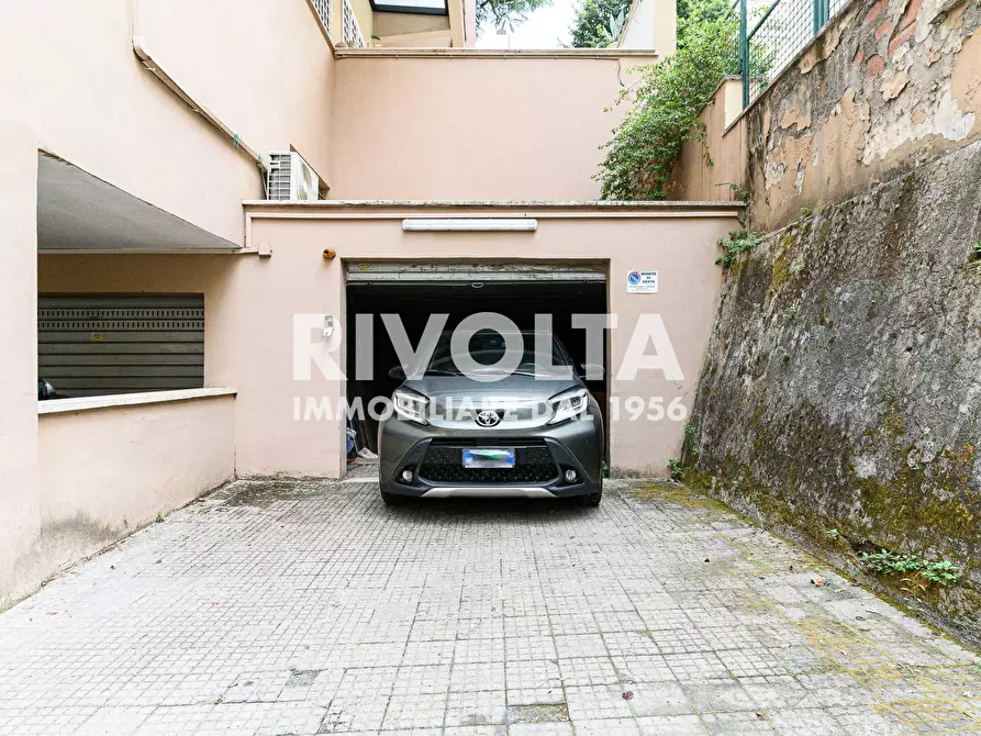 Immagine 43 di Ufficio in vendita  in Via Pietro Antonio Micheli a Roma