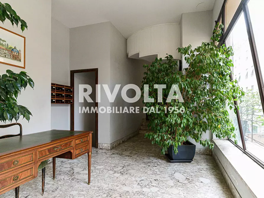 Immagine 47 di Ufficio in vendita  in Via Pietro Antonio Micheli a Roma