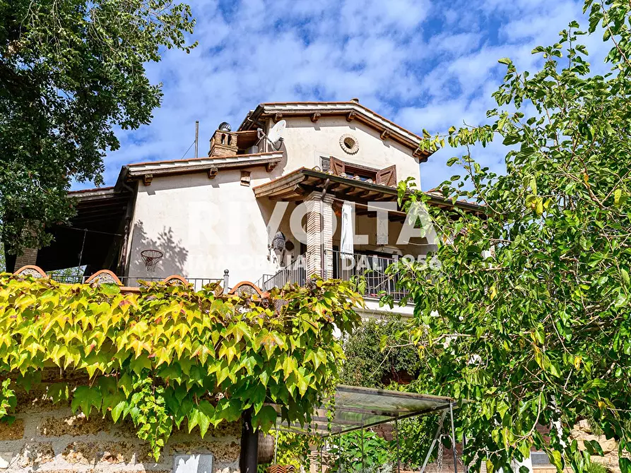 Immagine 2 di Villa in vendita  in Via Sant'Antonio a Cantalupo In Sabina