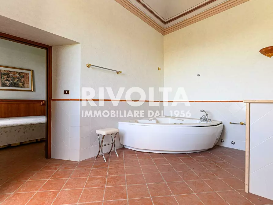 Immagine 5 di Casa indipendente in vendita  in Via Roma a Collevecchio