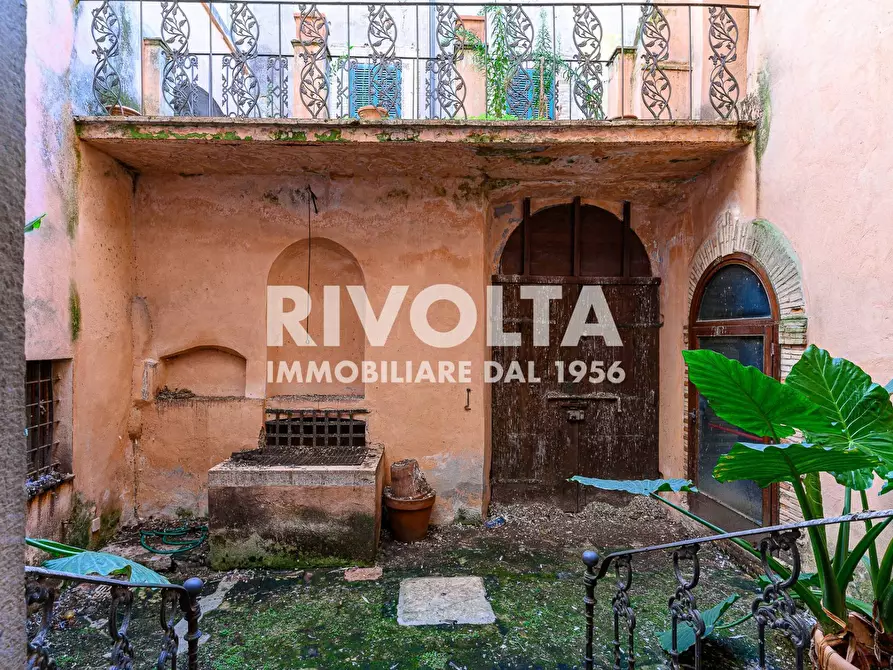 Immagine 36 di Casa indipendente in vendita  in Via Roma a Collevecchio