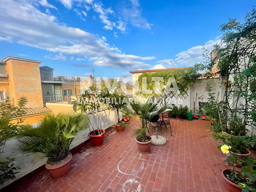 Immagine 6 di Attico in vendita  in Via Di Sant'eustachio a Roma